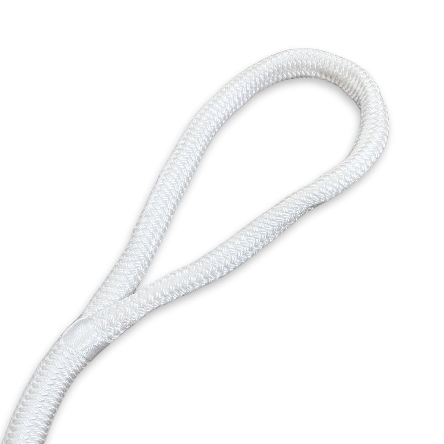 Eyelet on a white dock line for docking your boat.