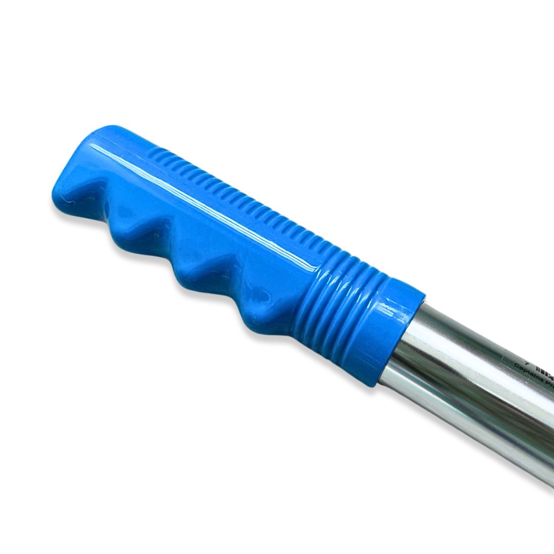 Rubberized handle grip on Captains Preferred Products telescopic handle for boat brushes.