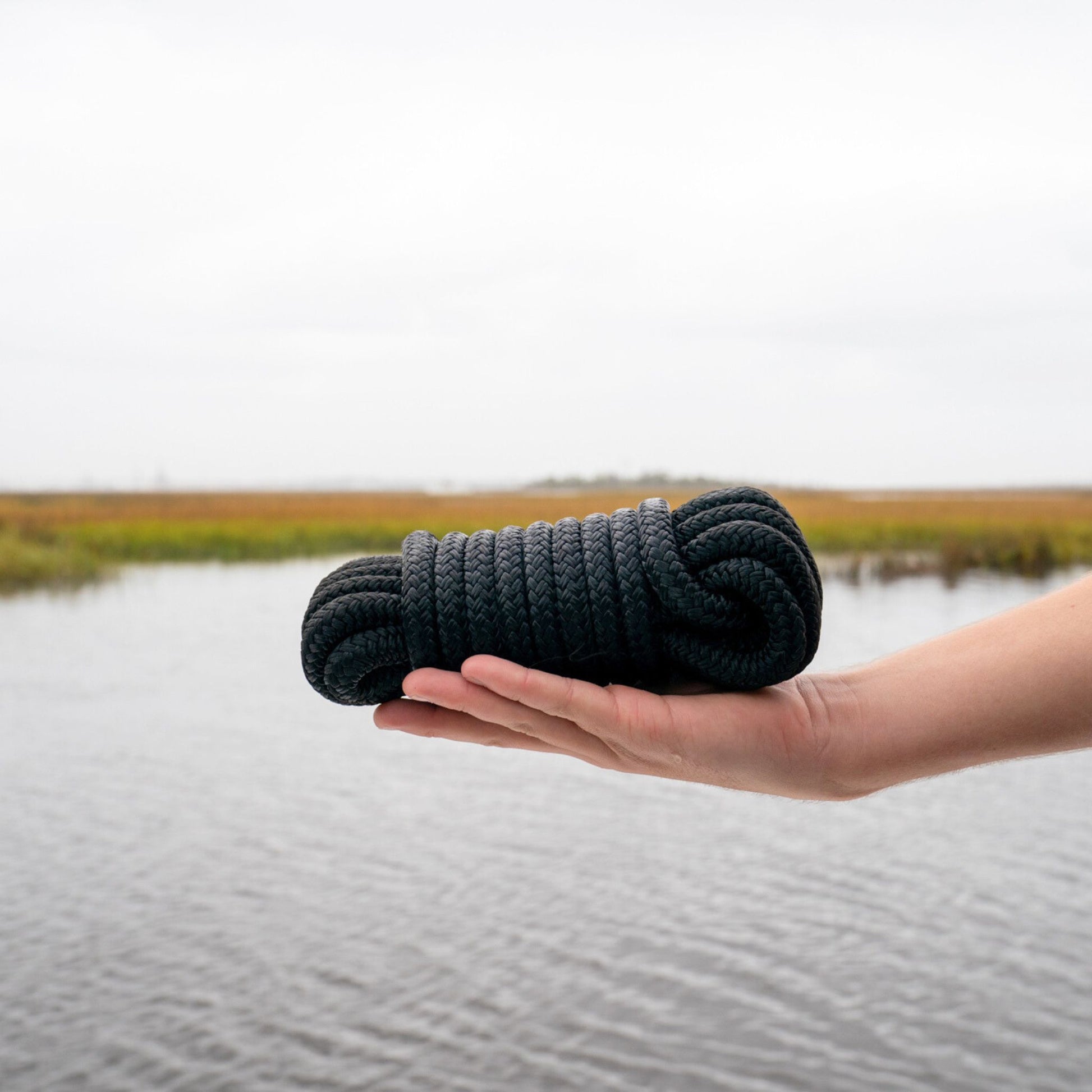 3/8" x 15' dock line in black nylon for boat docking.