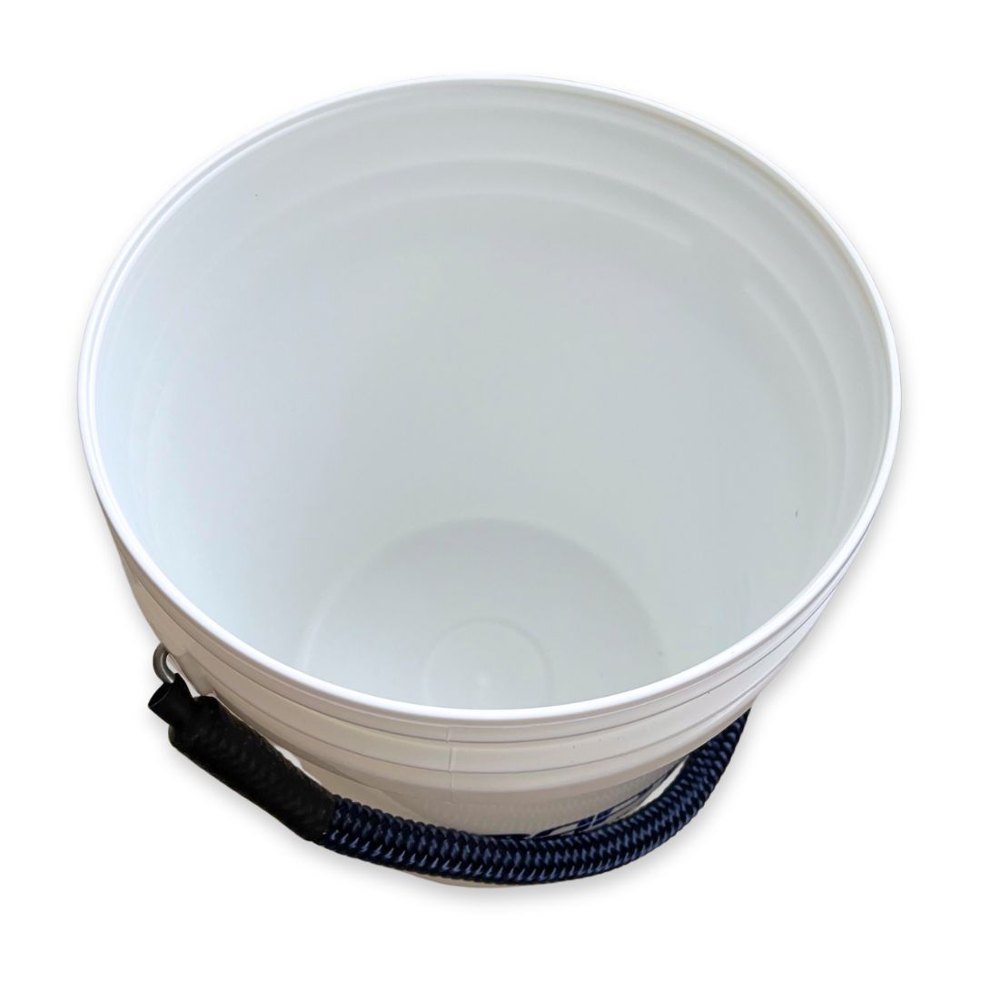 5 Gallon Bucket with Rope Handle